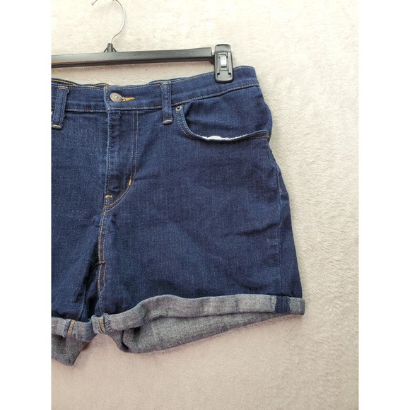 Levi's Mid Length‎ Shorts Womens Size 31 Dark Wash Flat Front Pocket Medium Wash - Picture 4 of 8